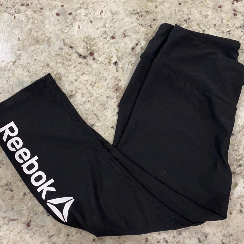 Women’s cropped workout pants